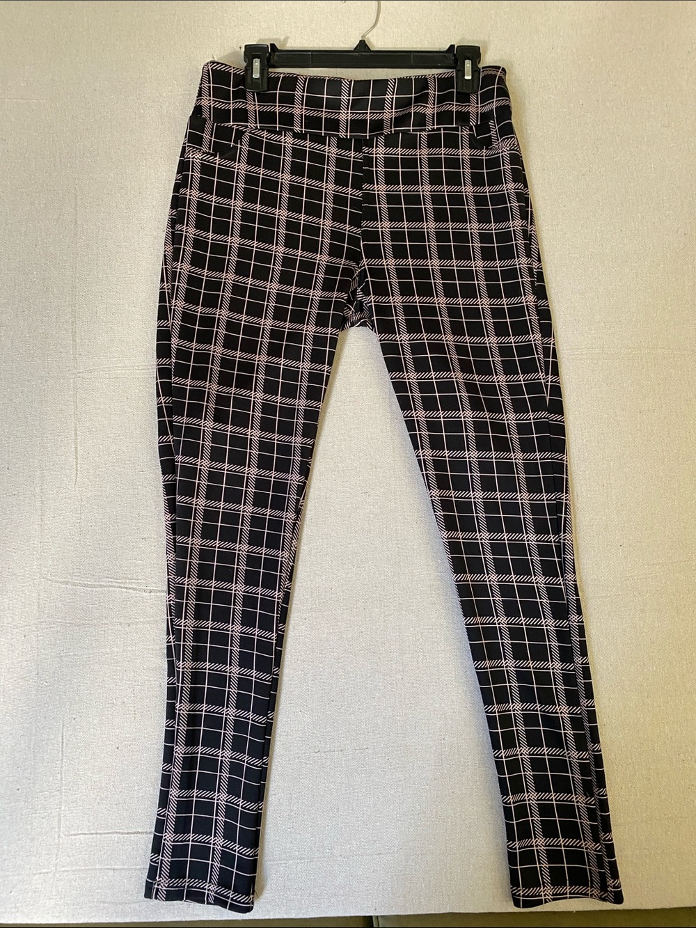 shosho Black and Pink Plaid Leggings
